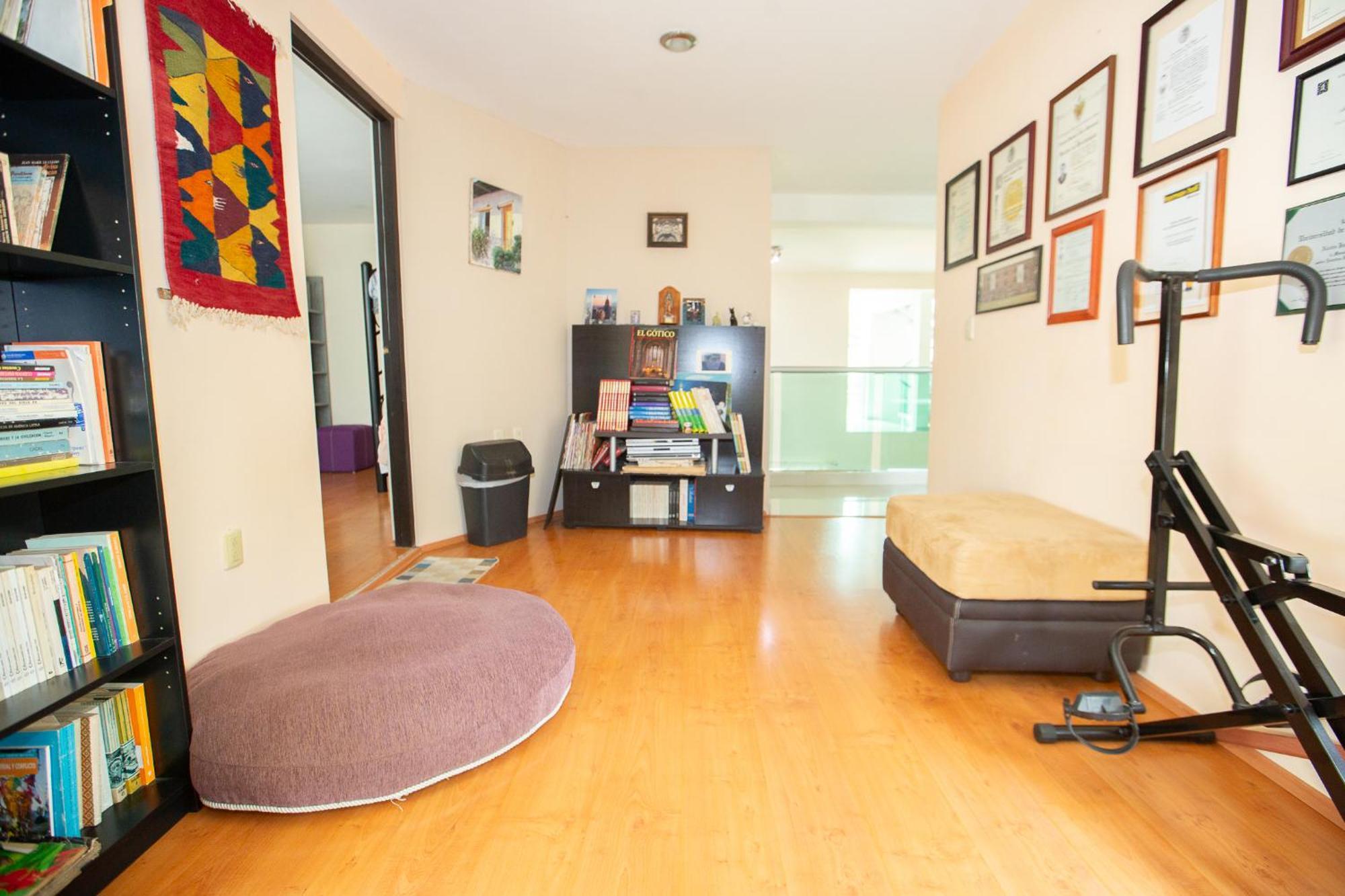 Habitacion Matrimonial Con Cama Y Sofa Para Cuatro Personas Tlaxcalancingo Eksteriør bilde
